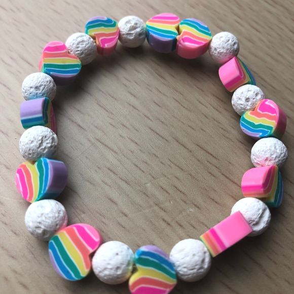 Conversation hearts beaded stretch bracelet set of 3 - Picture 5 of 7